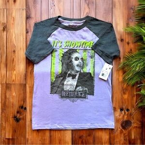 Beetlejuice “It’s Showtime” Graphic Raglan Baseball Tee - Juniors Size M - NWT
